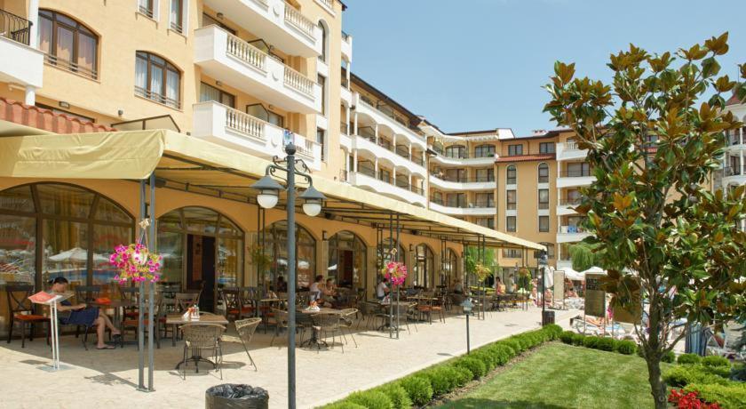 Royal Sun Holiday Apartments Slăntjev Brjag Exteriör bild