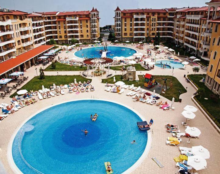 Royal Sun Holiday Apartments Slăntjev Brjag Exteriör bild
