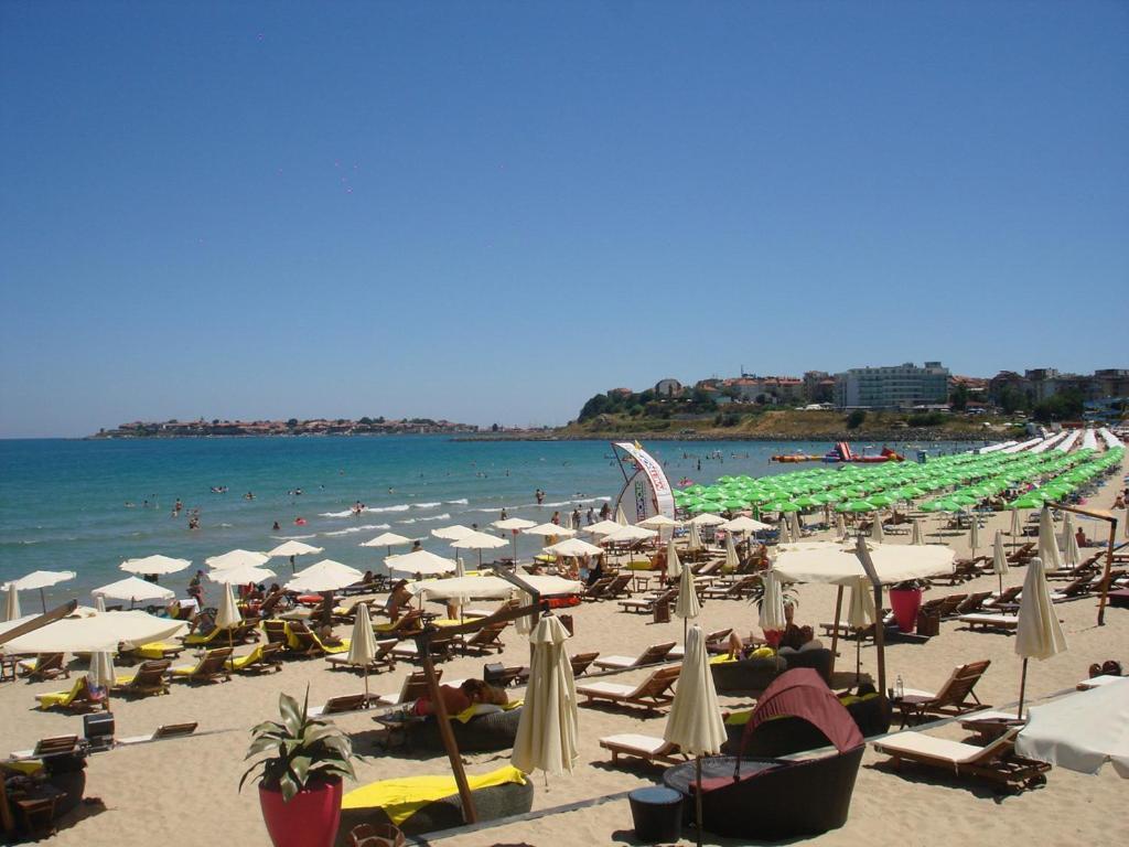 Royal Sun Holiday Apartments Slăntjev Brjag Exteriör bild