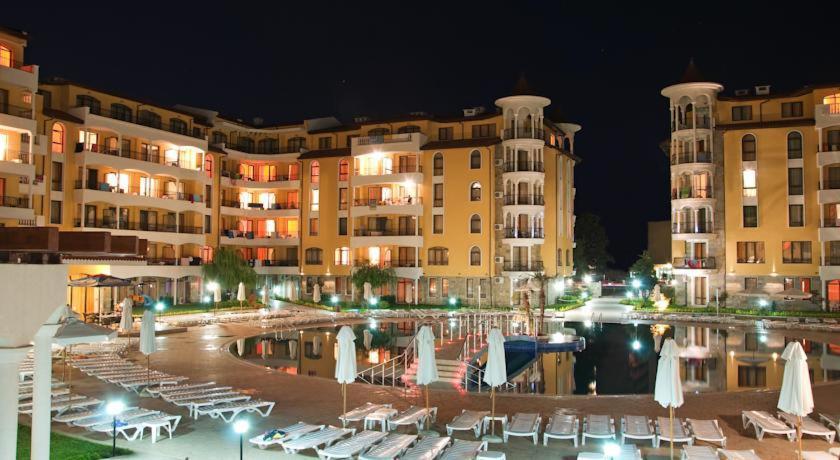 Royal Sun Holiday Apartments Slăntjev Brjag Exteriör bild