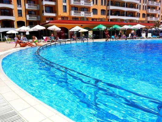 Royal Sun Holiday Apartments Slăntjev Brjag Exteriör bild