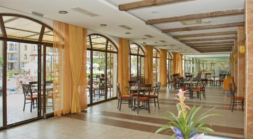 Royal Sun Holiday Apartments Slăntjev Brjag Exteriör bild