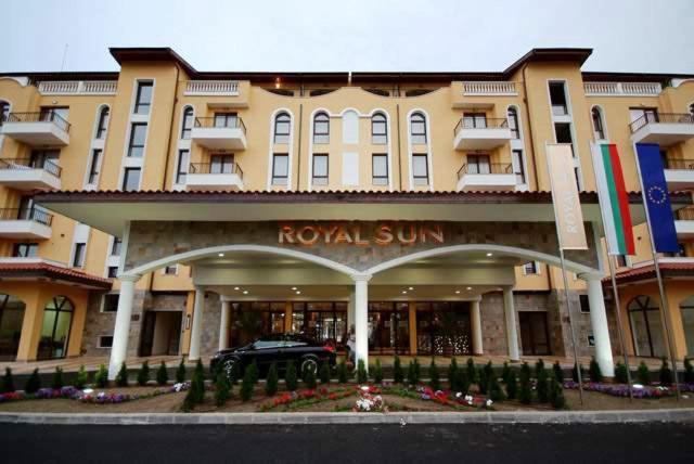 Royal Sun Holiday Apartments Slăntjev Brjag Exteriör bild