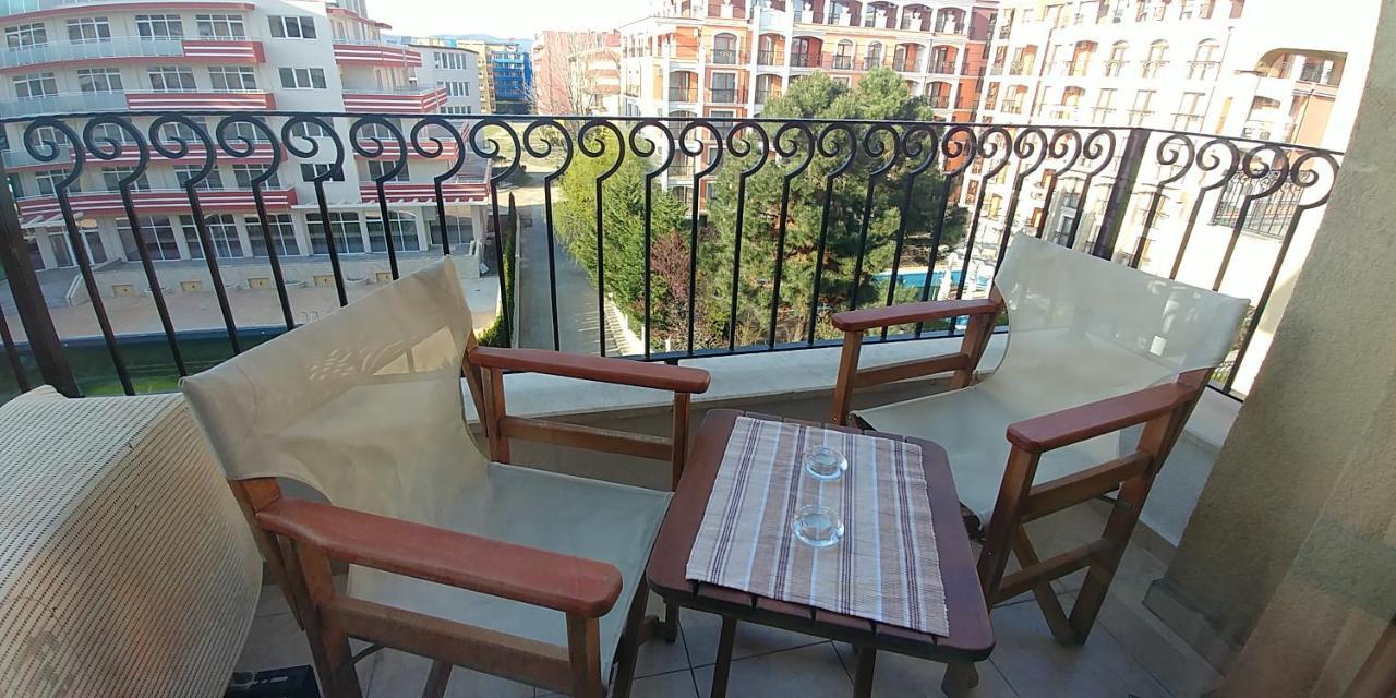 Royal Sun Holiday Apartments Slăntjev Brjag Exteriör bild