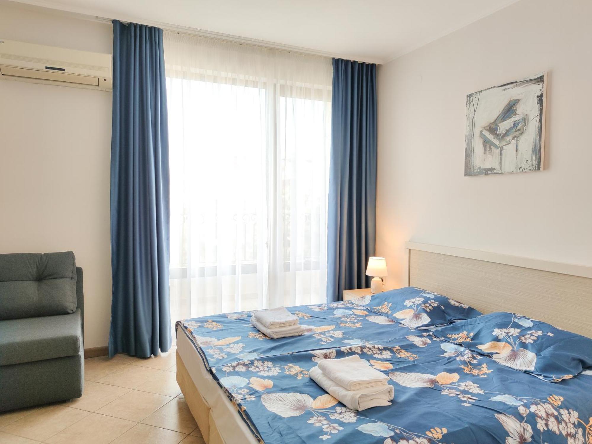 Royal Sun Holiday Apartments Slăntjev Brjag Exteriör bild