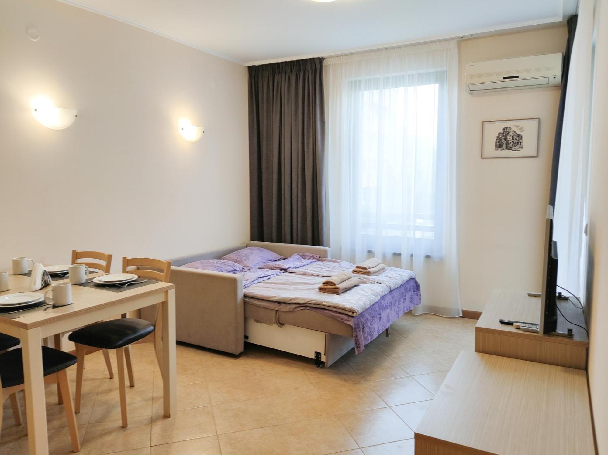 Royal Sun Holiday Apartments Slăntjev Brjag Exteriör bild