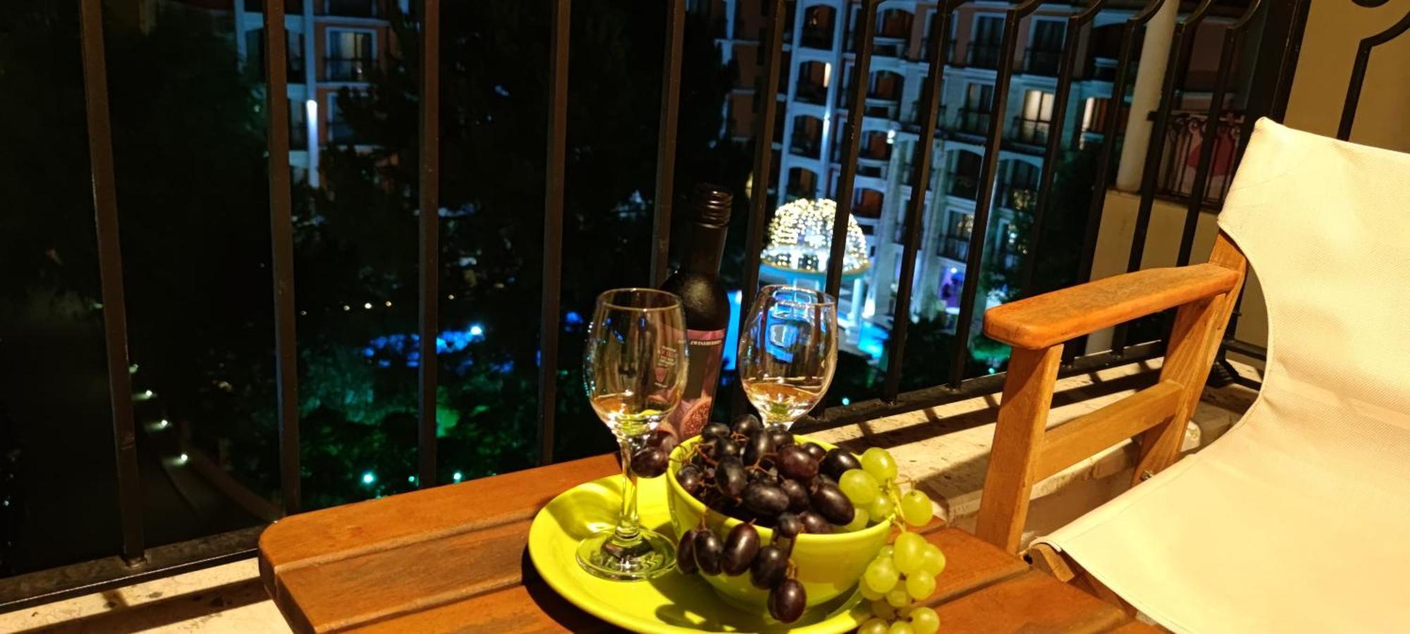 Royal Sun Holiday Apartments Slăntjev Brjag Exteriör bild
