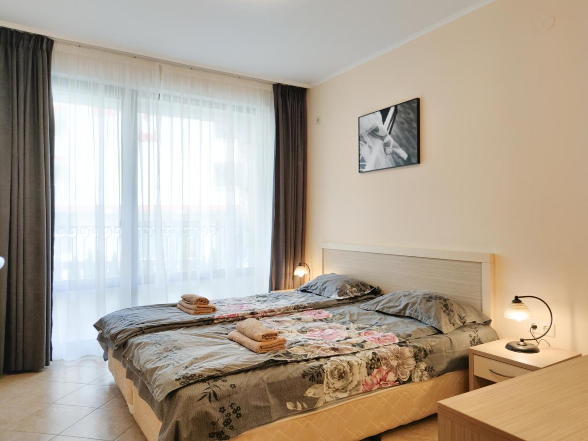 Royal Sun Holiday Apartments Slăntjev Brjag Exteriör bild